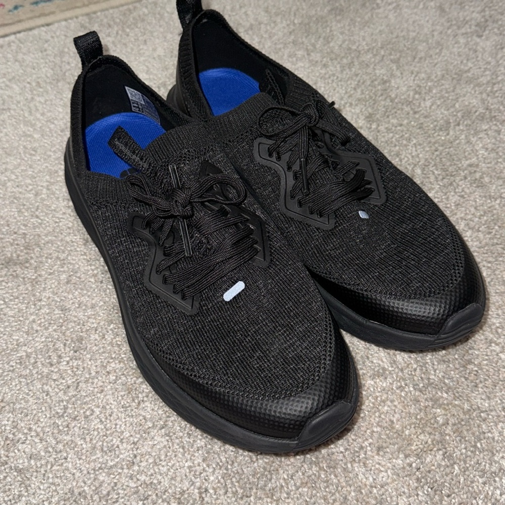 Shoes For Crews Women's Black Slip-On Athletic Sneakers with Blue Insole